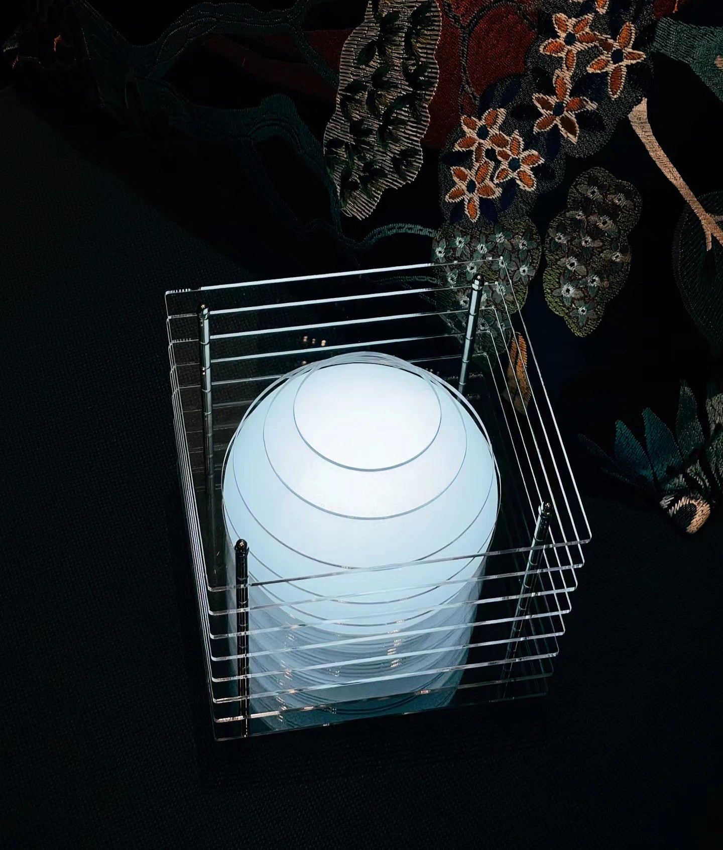 The Aura Cube -Rechargeable Color Ambient Light