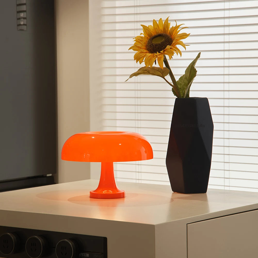 Retro Mushroom Table Light