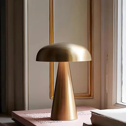 Luma Modern Accent Light